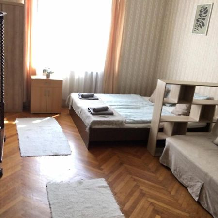 Cozy Flat At Stadionok M Station Budapest Ngoại thất bức ảnh